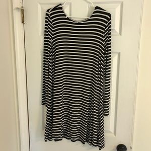 Old Navy long sleeve shift dress
